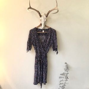 Tie sleeve wrap style dress